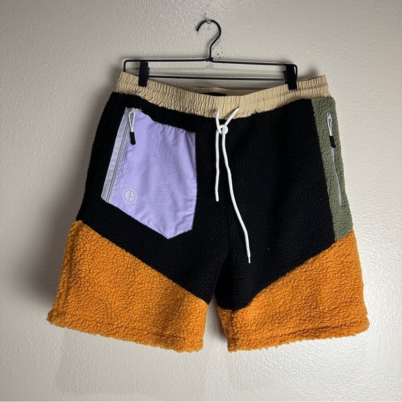 Other - OGF Original Fables Sherpa Shorts Size XL